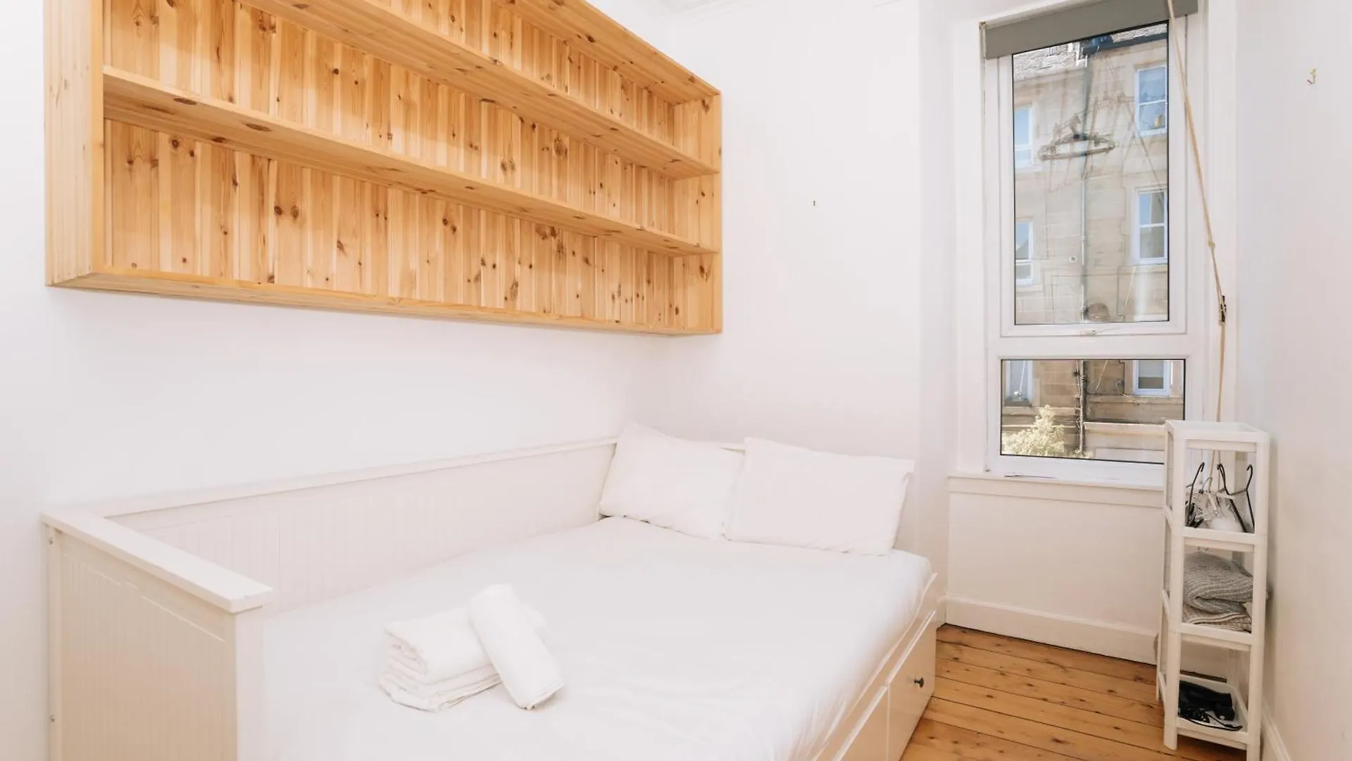 Апартаменты Sleek & Central 2Bd Flat - Haymarket Эдинбург Великобритания